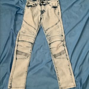 Blue and white Jeans